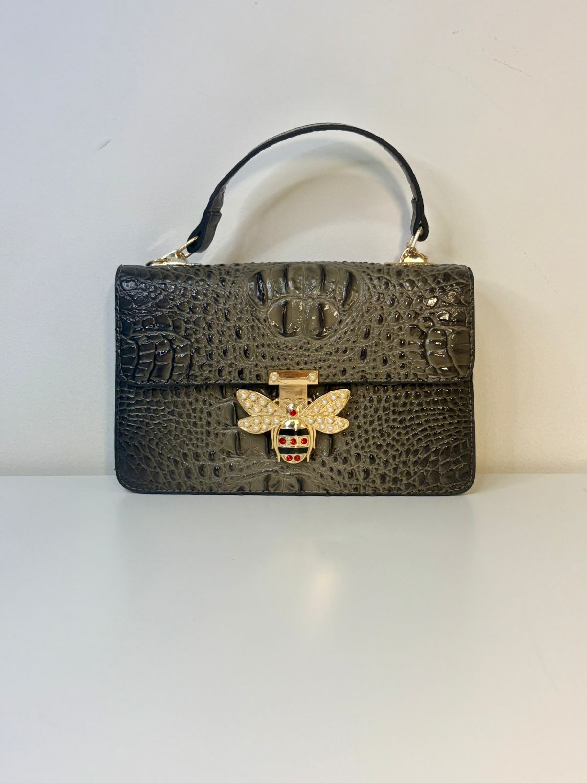 B Queen Bag
