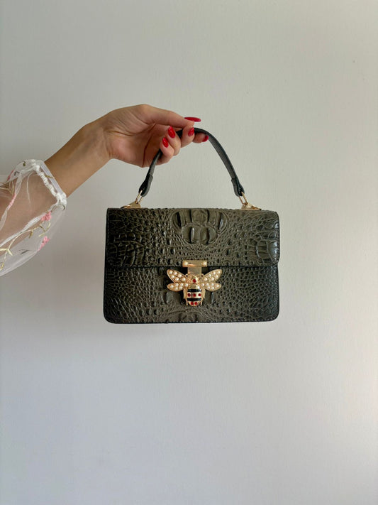 B Queen  Bag