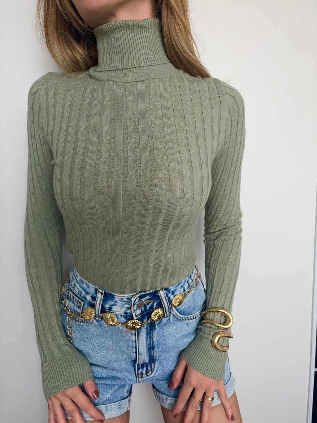Turtleneck Bella Top - Belliona